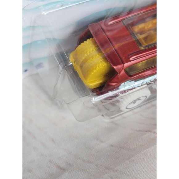 Chrysler Pacifica - Hot Wheels Holiday Mix 2022 - 1/5 Ice Rally Mattel Die-cast - Picture 9 of 16